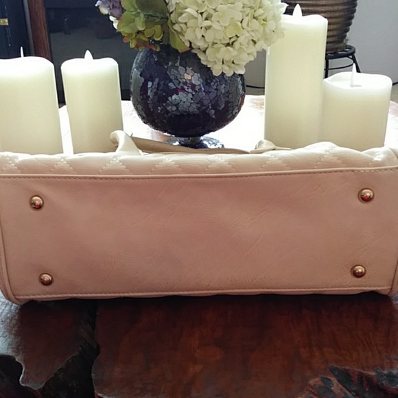 Call It Spring Purse W/a Bow - Picture 7 of 7